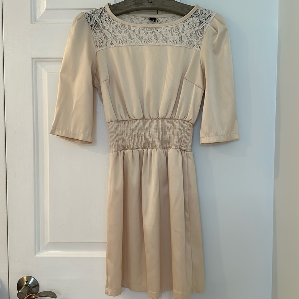 Laces Designed Midi Sleeves Dress